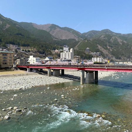 花緑里-Hanamidori-乙原のやど 岐阜下呂温泉郡上飛騨金山湖畔リゾート Гудзё Экстерьер фото