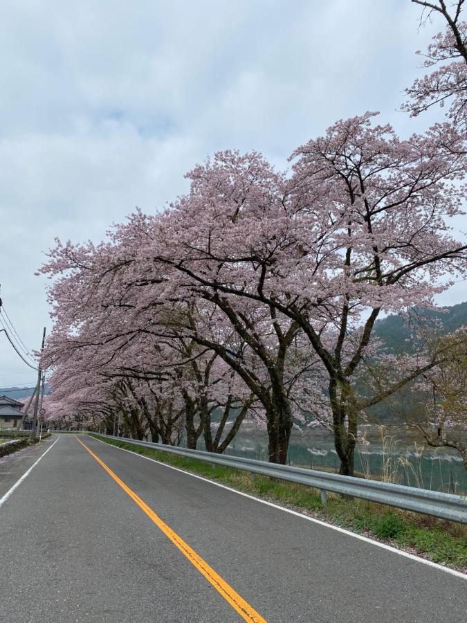 花緑里-Hanamidori-乙原のやど 岐阜下呂温泉郡上飛騨金山湖畔リゾート Гудзё Экстерьер фото
